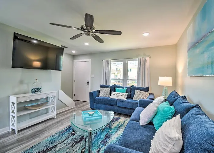 - Walk To & Restaurants! Holiday home *